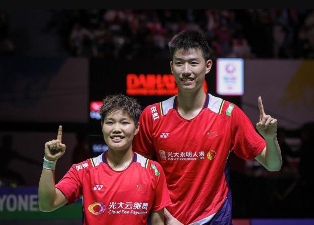 必一运动-3比2险胜马来西亚 国羽二线阵容进团体亚锦赛四强