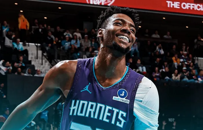 查克|米勒观察：三分手感滚烫&amp;amp;有无球结合，爆砍30+8助队大胜